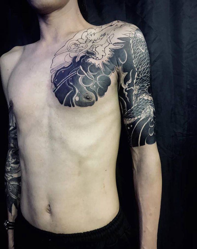 半胛遮盖下次继续纹身图片_手臂胸部纹身图案