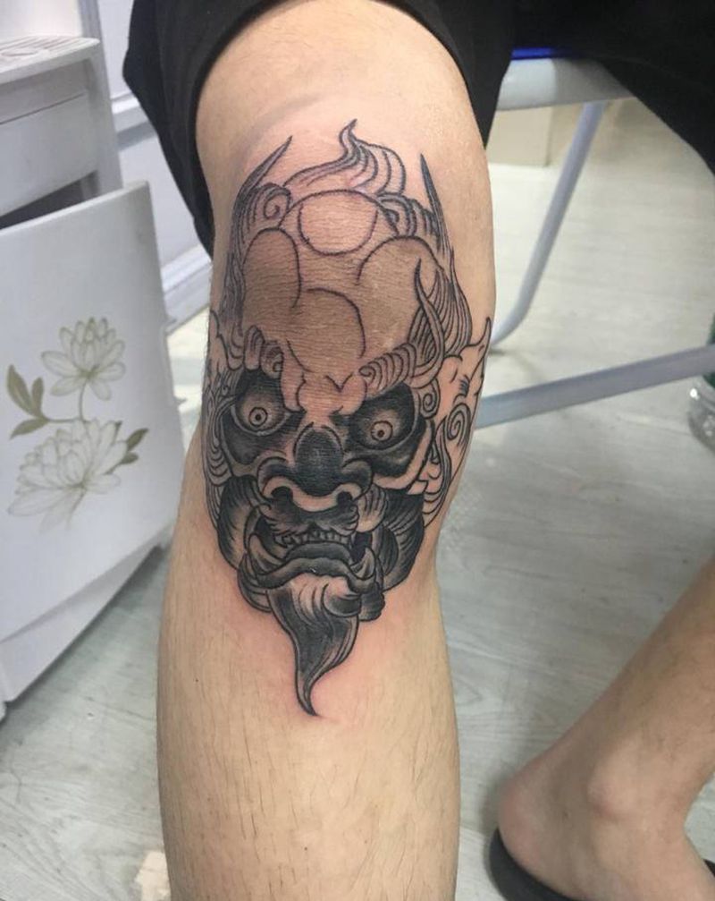 膝盖纹身图片_脚部纹身图案