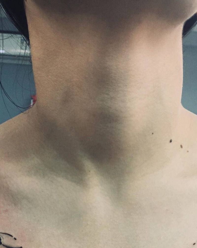 燕子纹身图片_肩部纹身图案