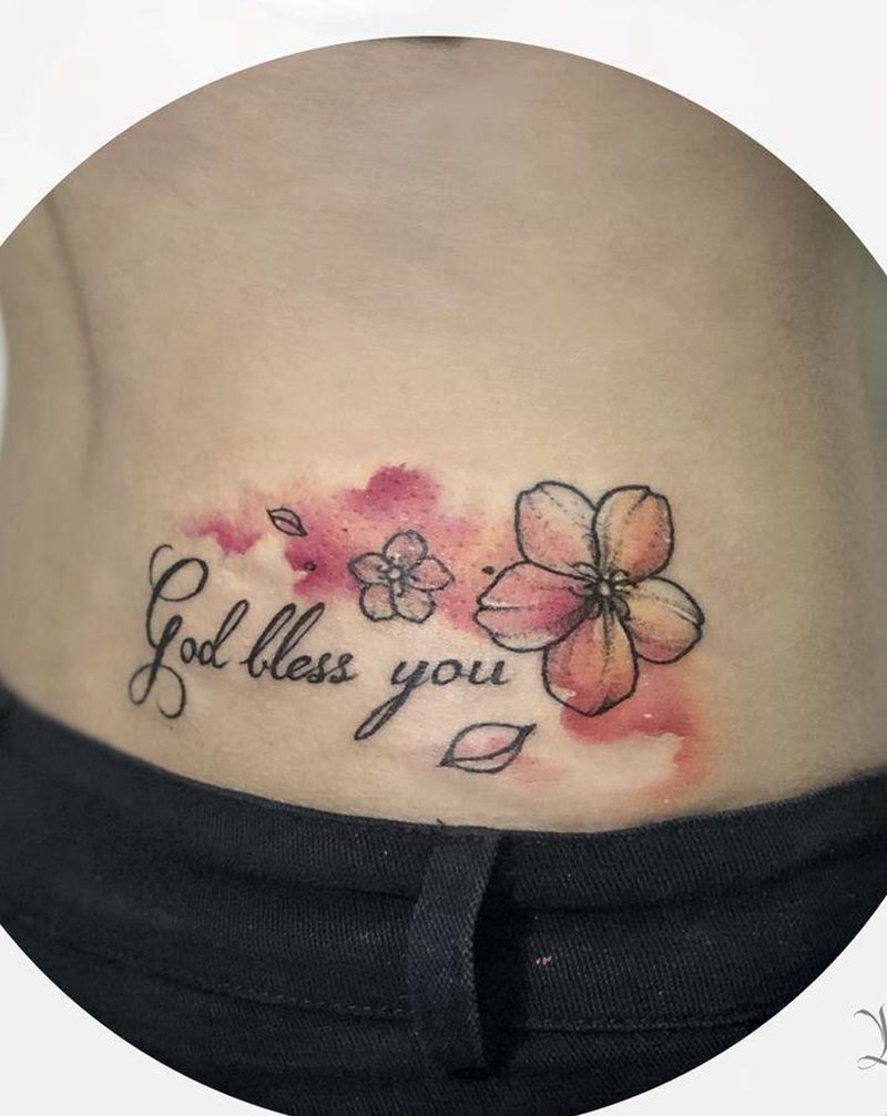 水彩小作纹身图片_腰部水彩小清新花体字花纹身图案