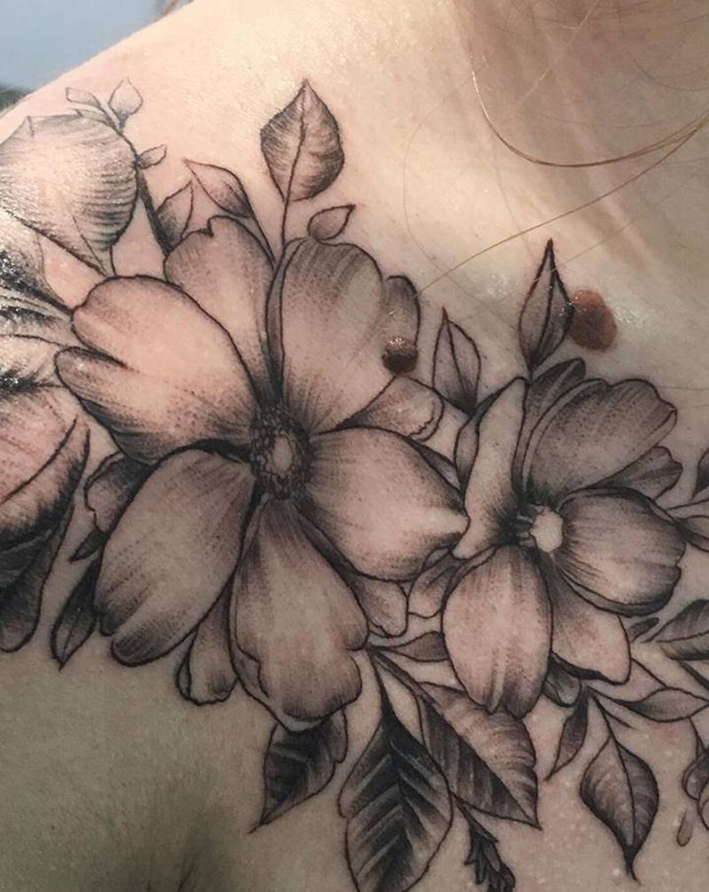 素花纹身图片_肩部纹身图案