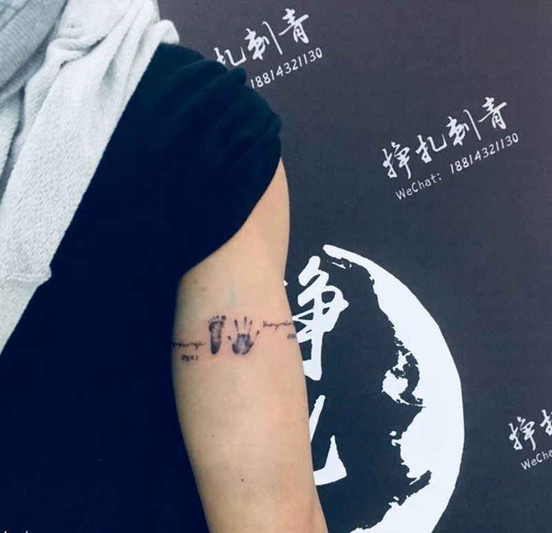 我爱你们纹身图片_手臂纹身图案