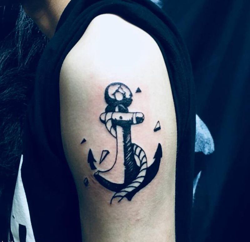 我的锚纹身图片_手臂几何点刺纹身图案