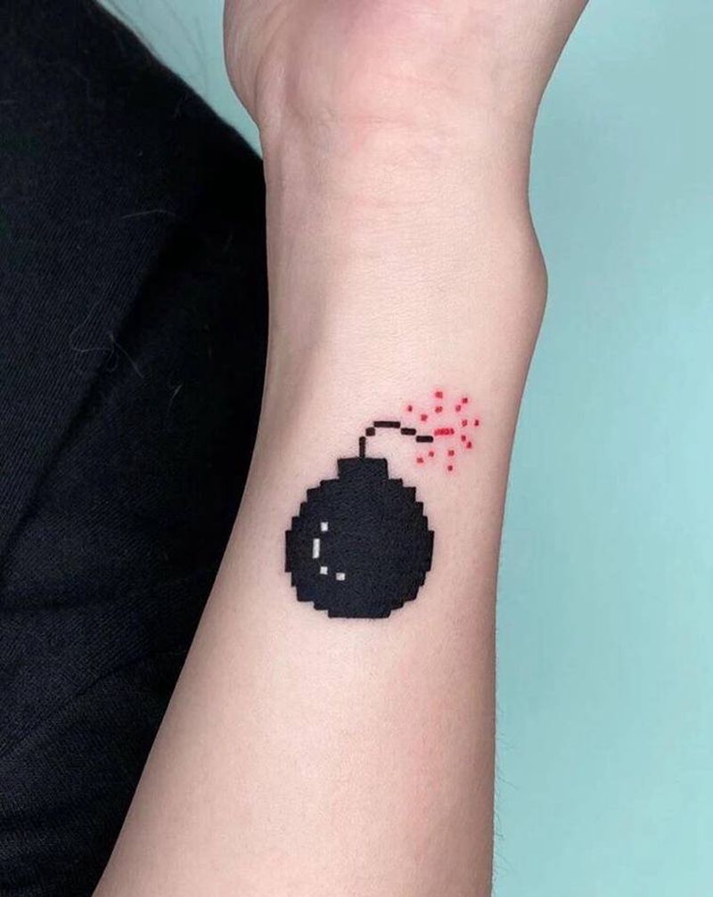 炸弹纹身图片_手部几何炸弹纹身图案