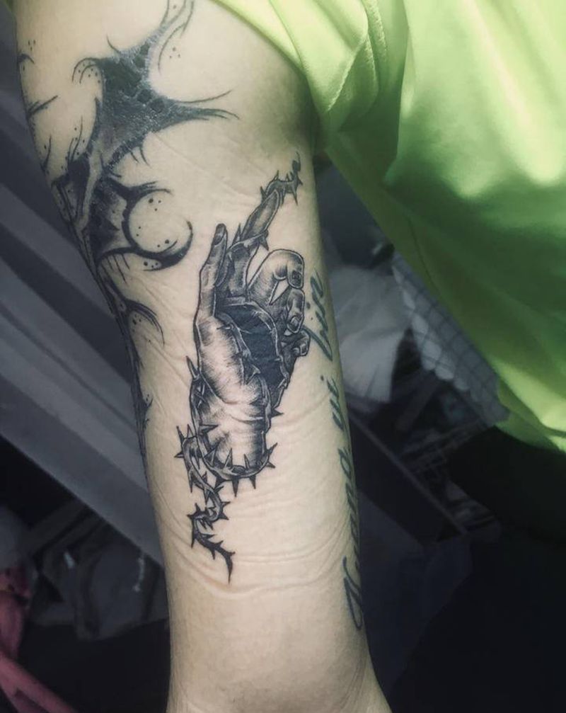 黑灰系纹身图片_手臂胸部纹身图案