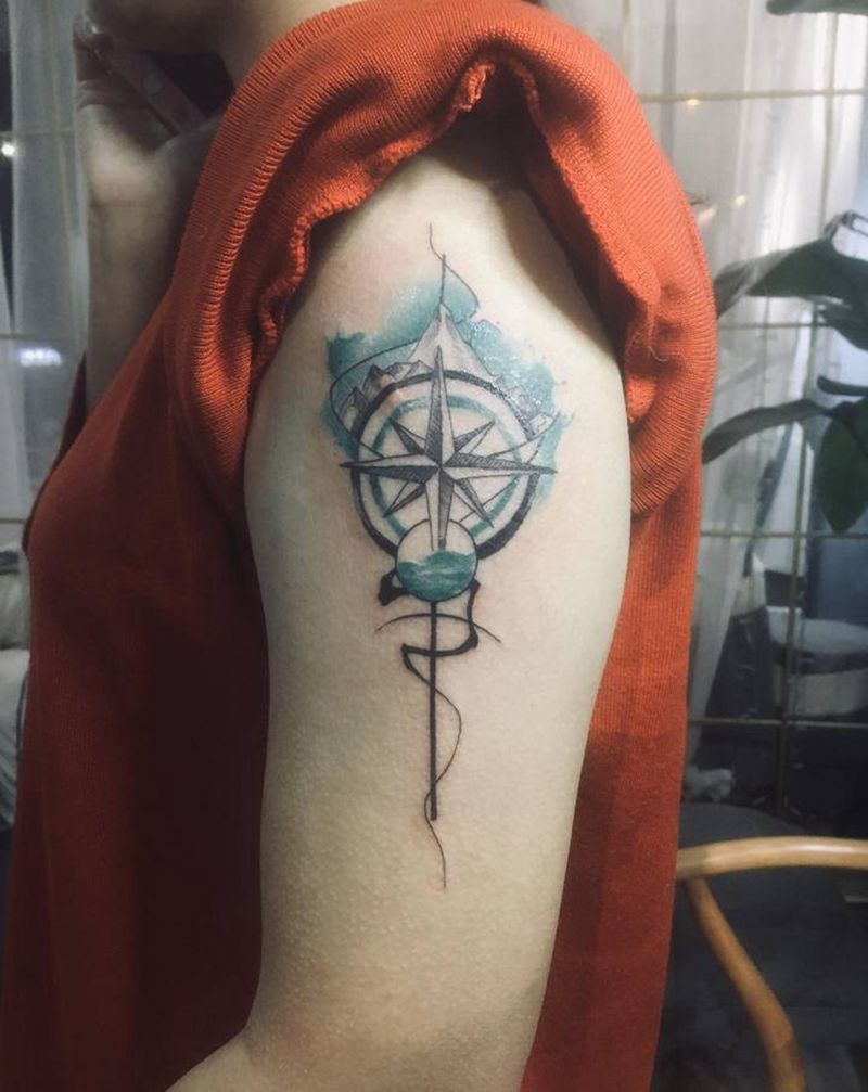 指南针纹身图片_手臂纹身图案