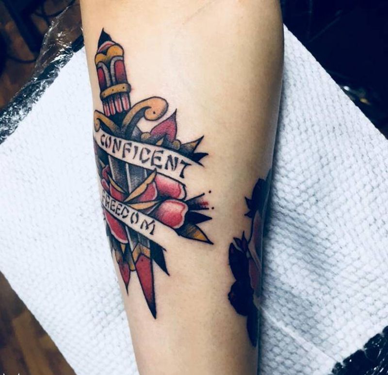 Old school纹身图片_手臂Old School纹身图案