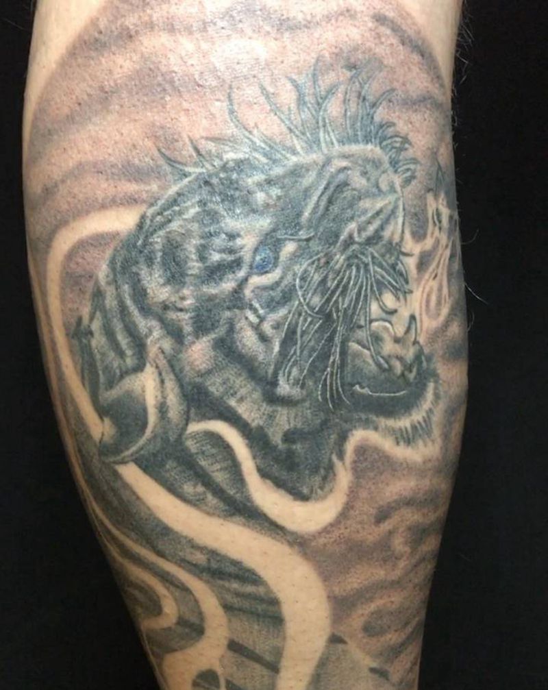 出师后第一个作品纹身图片_腿部欧美写实纹身图案