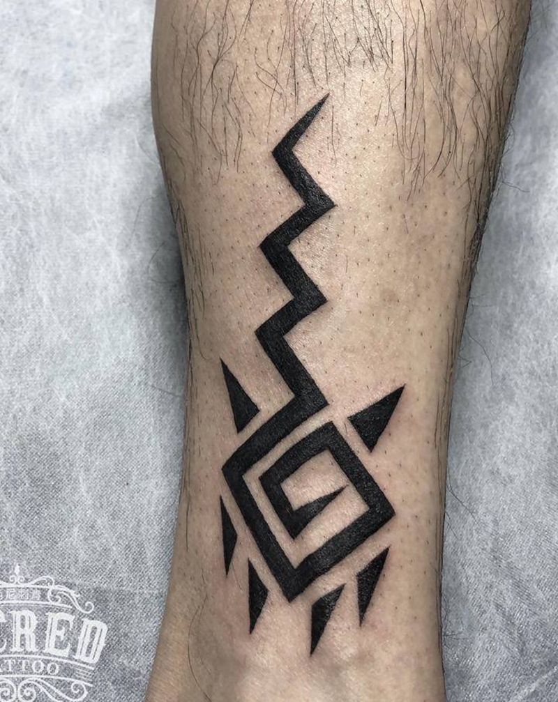 图腾纹身图片_脚部几何纹身图案