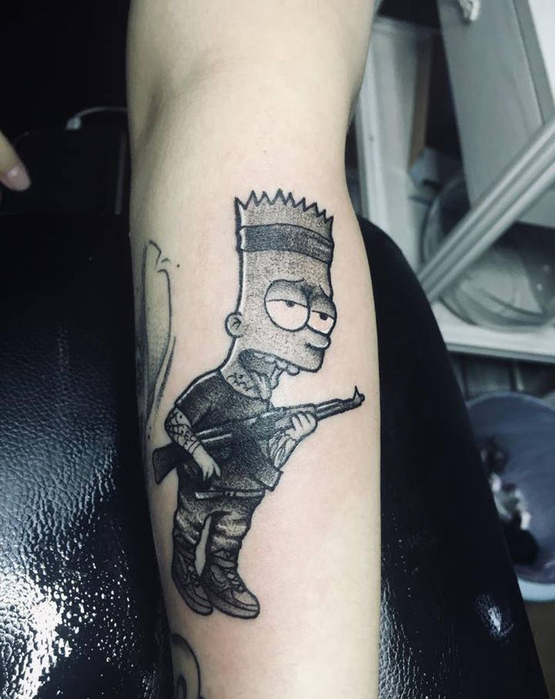 辛普森纹身图片_手部纹身图案