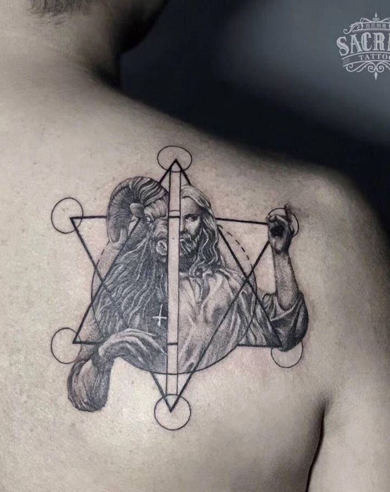 撒旦与上帝纹身图片_胸部欧美写实几何纹身图案