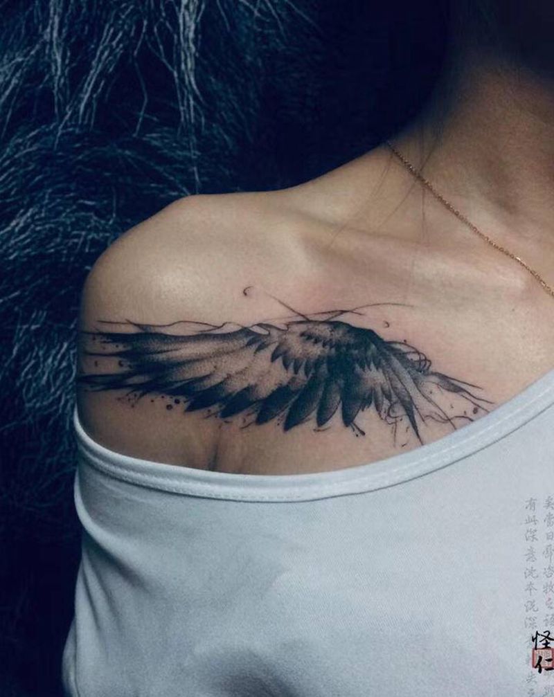 【小号】纹身图片_胸部水墨点刺纹身图案