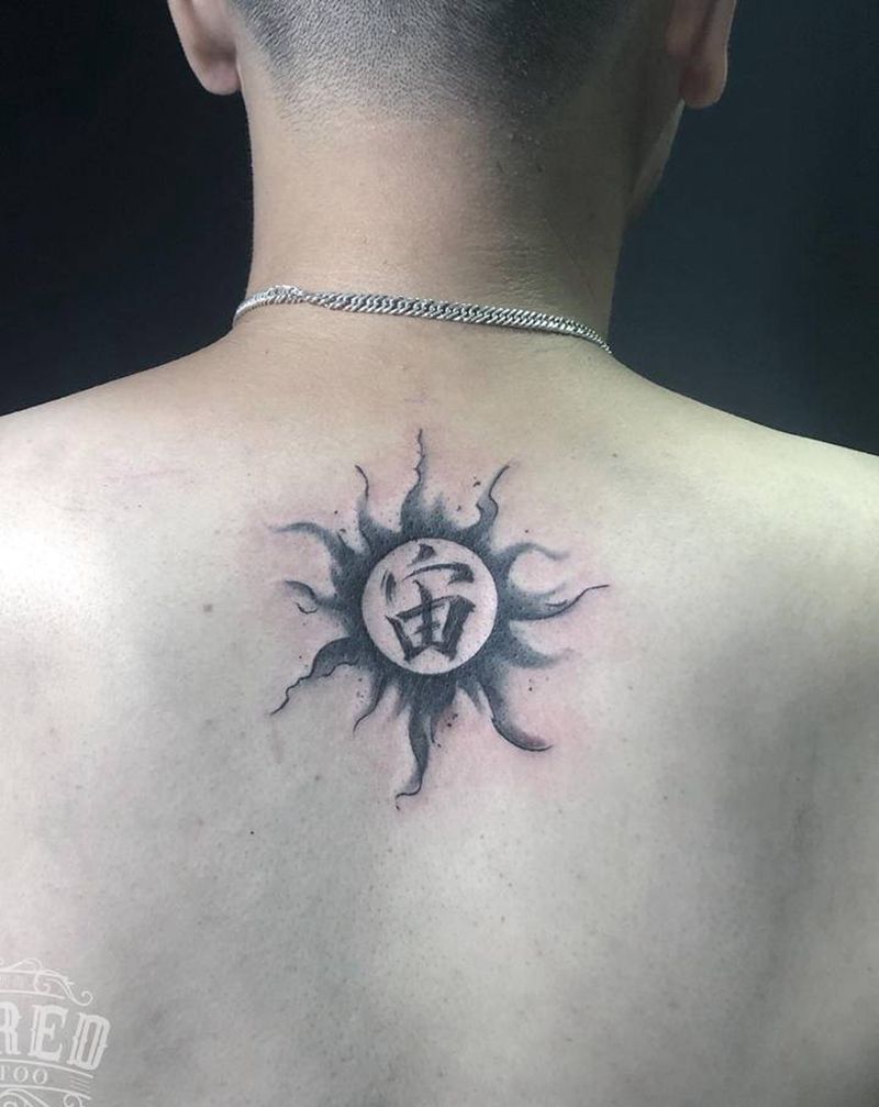 太阳纹身图片_背部水墨太阳书法纹身图案