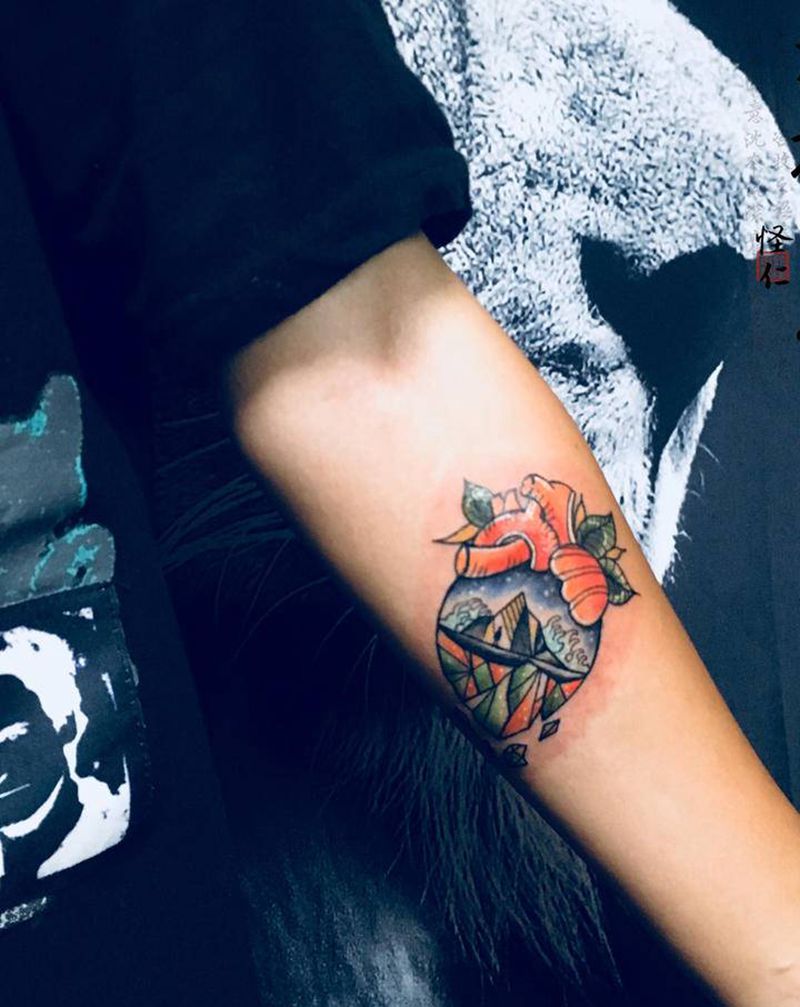 【是你令我再次找到心跳】纹身图片_手臂Old School心纹身图案