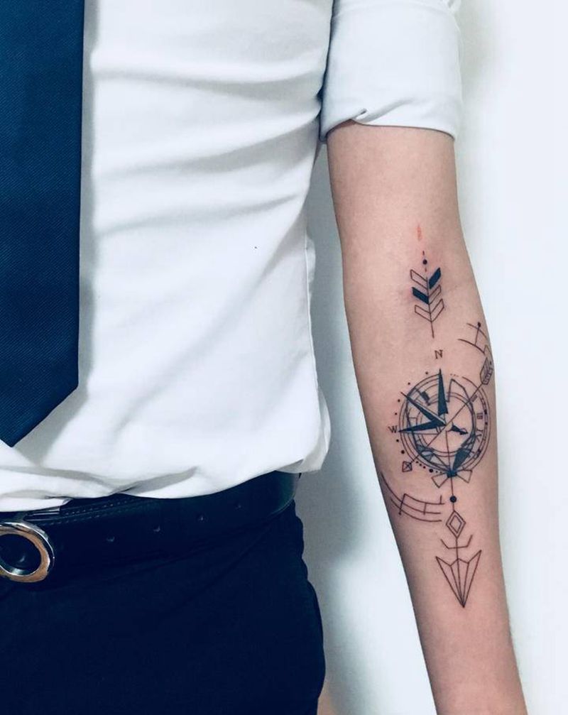 【时间】纹身图片_手臂手部几何点刺纹身图案