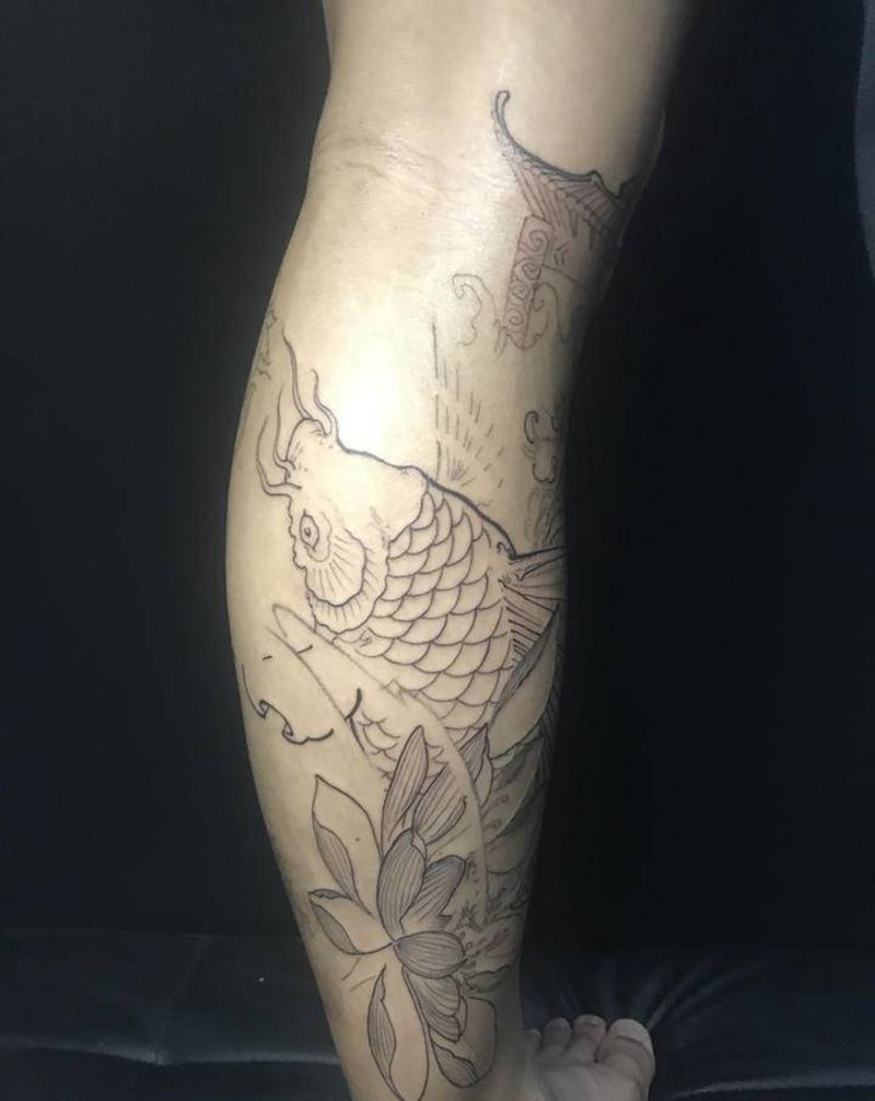 仙鹤及鱼跃龙门纹身图片_腿部新传统纹身图案