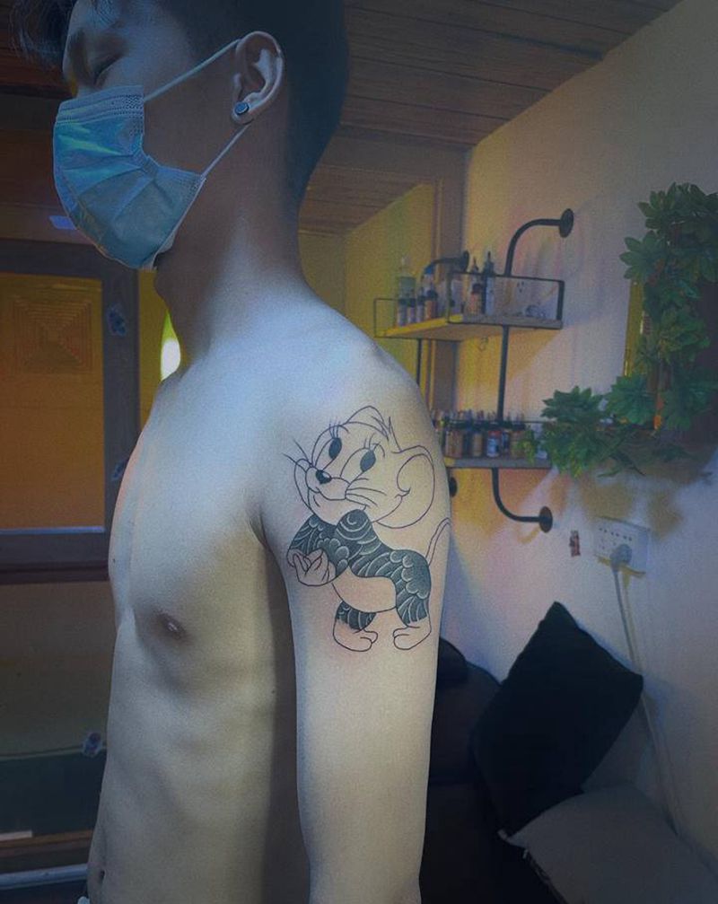 Jerry纹身图片_手臂手部点刺纹身图案