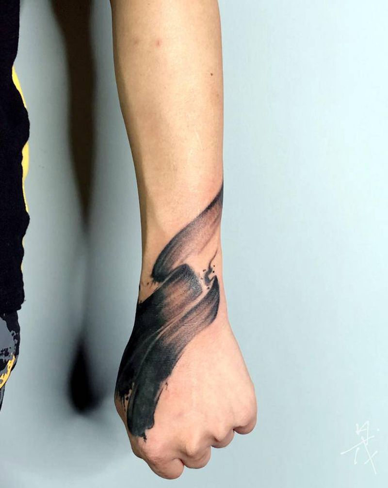 旧纹身遮盖纹身图片_手部几何水墨纹身图案