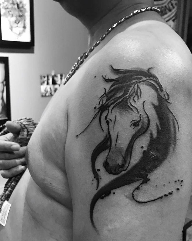 水墨马纹身图片_水墨纹身图案