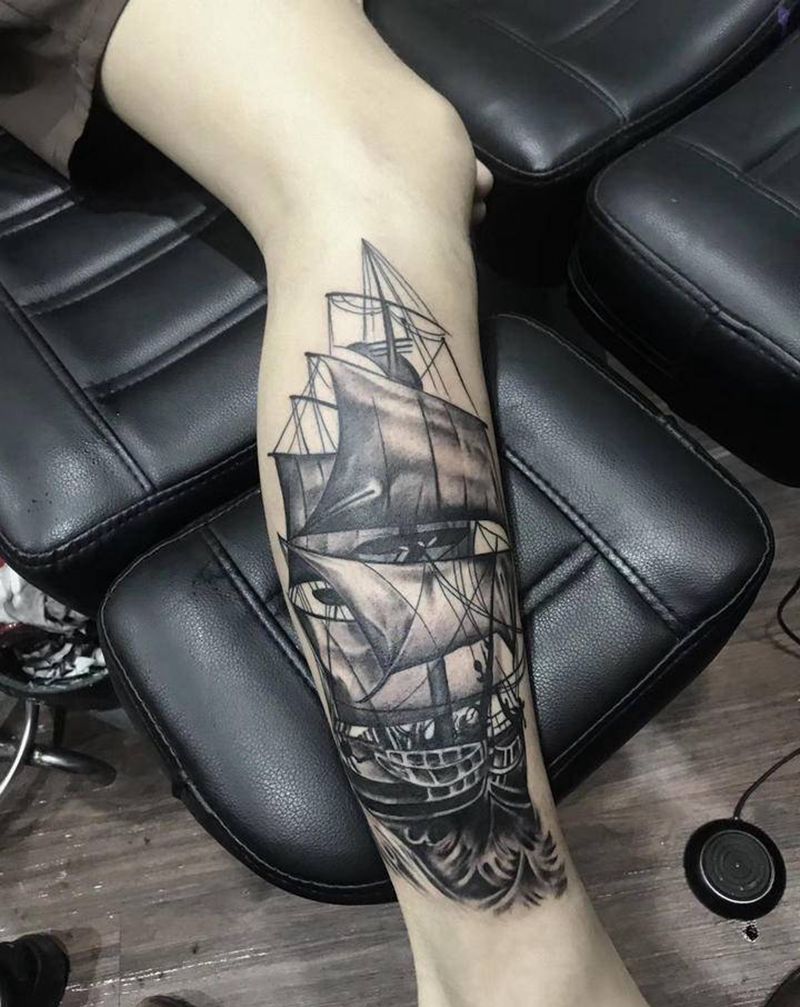 帆船纹身图片_脚部腿部新传统Old School纹身图案