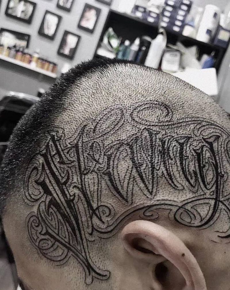 花体纹身图片_颈部花体字几何纹身图案