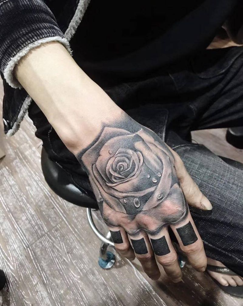 玫瑰花纹身图片_手臂手部新传统New School纹身图案