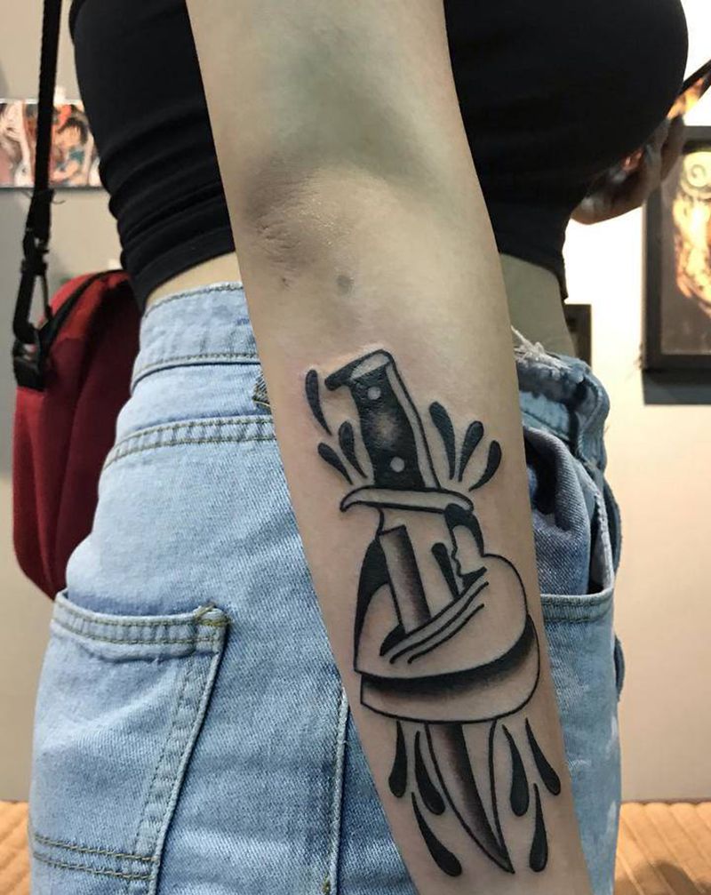 匕首纹身图片_Old School纹身图案