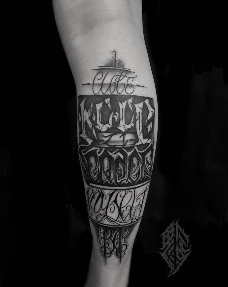 原创奇卡诺英文纹身图片_腿部花体字纹身图案