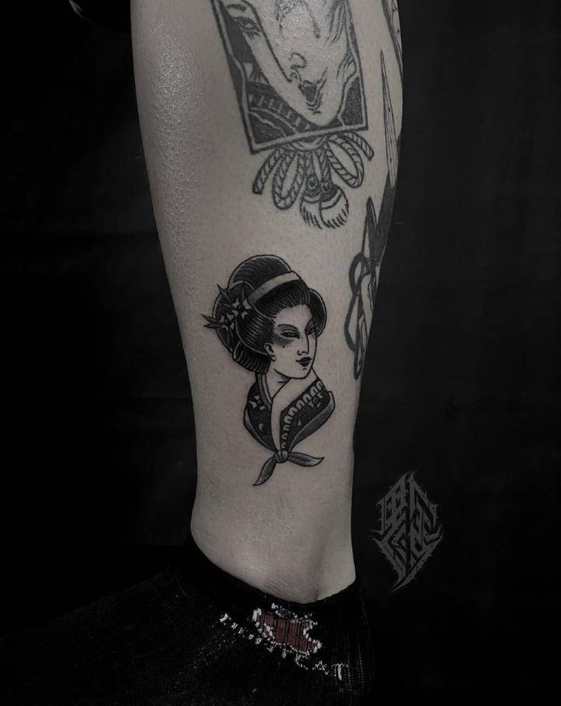 传统小图纹身图片_脚部老传统纹身图案