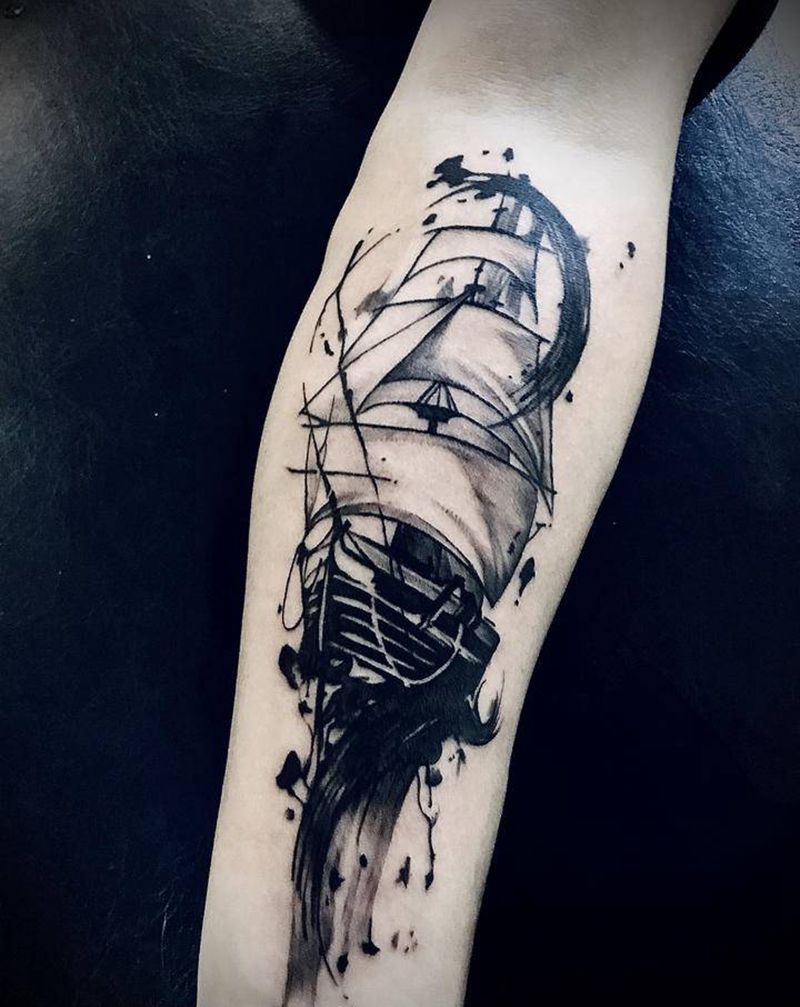 手臂帆船纹身图片_手部手臂几何水墨水墨帆船船纹身图案
