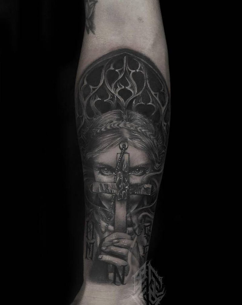 欧美写实，圣女纹身图片_手臂欧美写实纹身图案