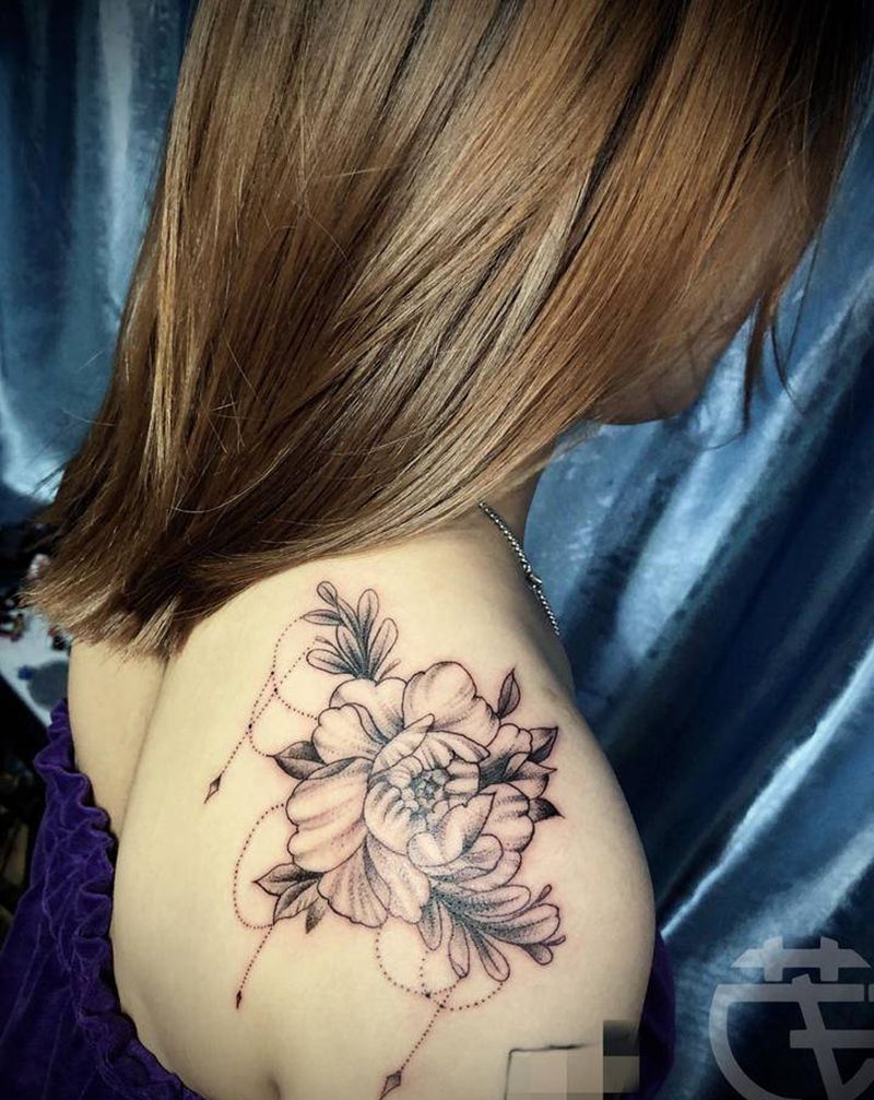 素花纹身图片_背部纹身图案