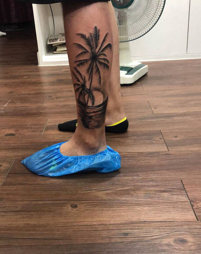 椰树纹身图片_腿部欧美写实纹身图案