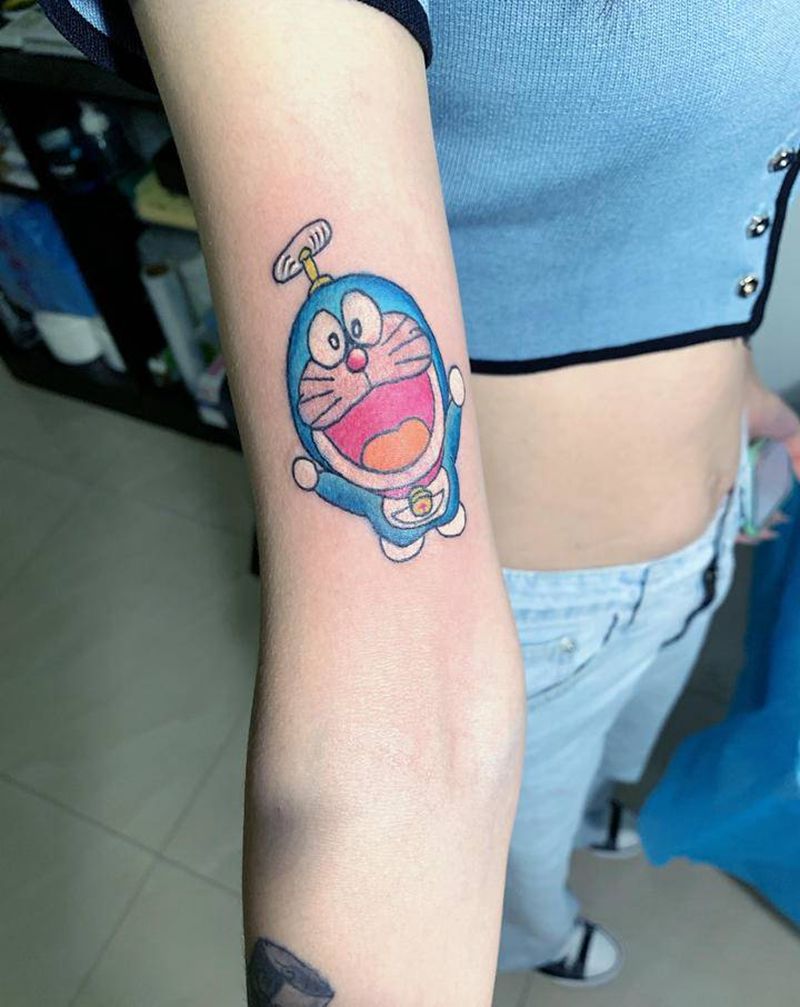 哆啦a梦纹身图片_手臂纹身图案