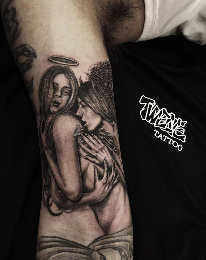 天使恶魔纹身图片_手部欧美写实纹身图案