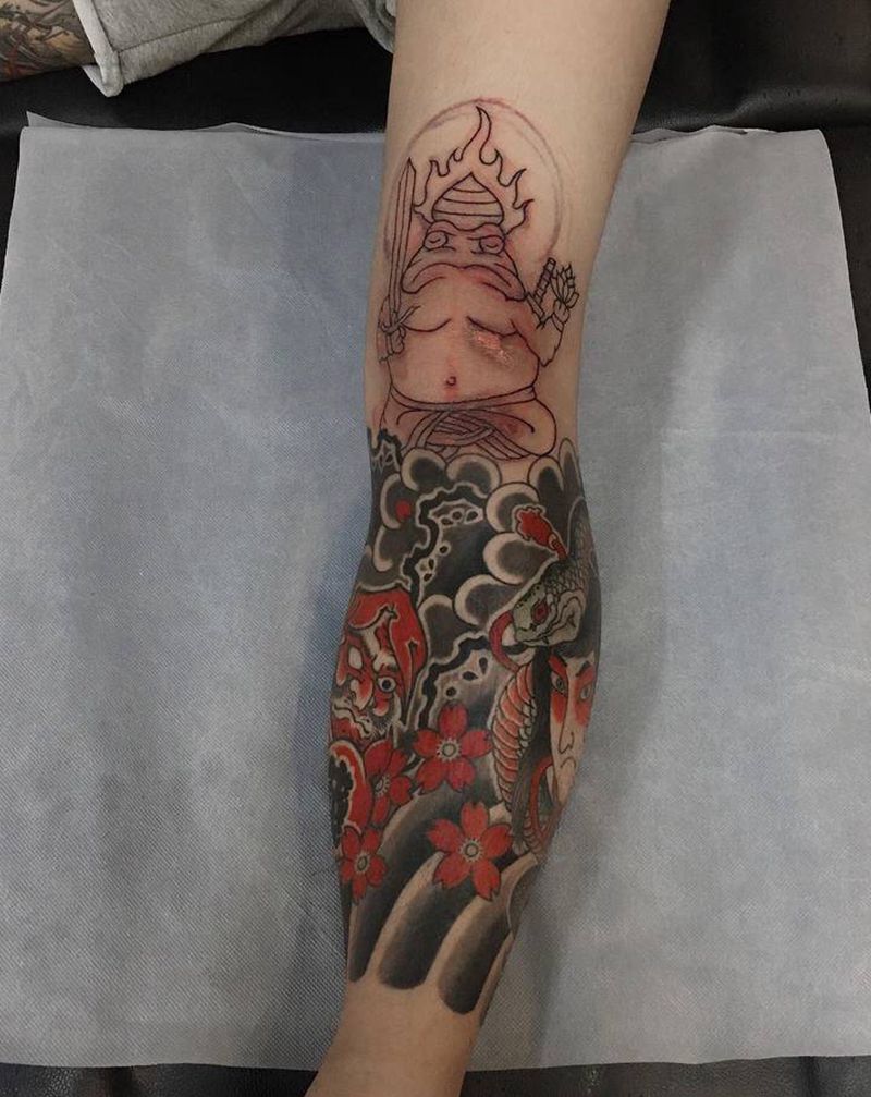 老传统包小腿纹身图片_脚部腿部老传统新传统达摩蛋蛇彩色纹身图案