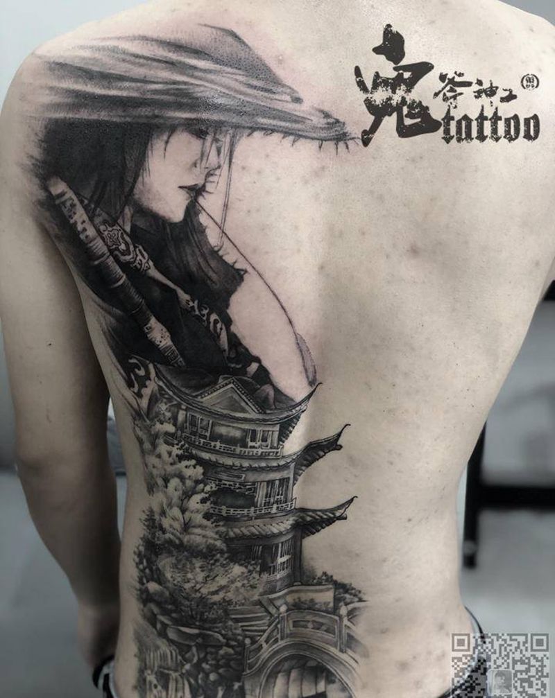 女剑士纹身图片_背部新传统纹身图案