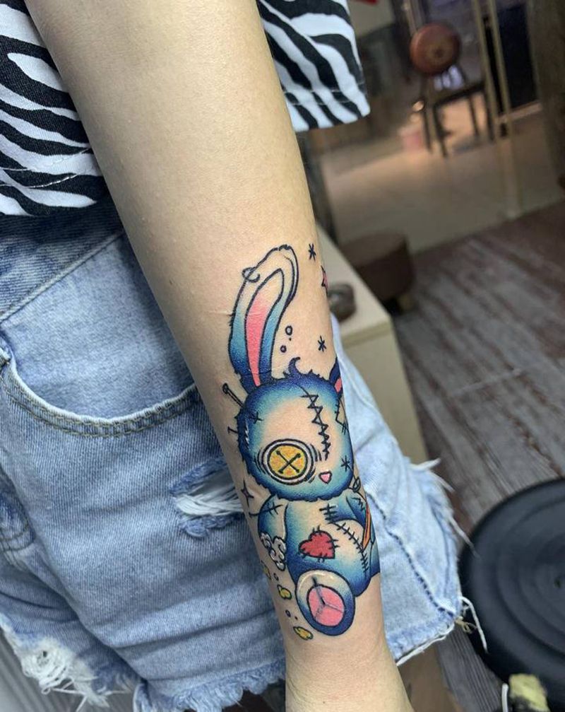 遮盖小字母纹身图片_手部手臂New School水彩纹身图案