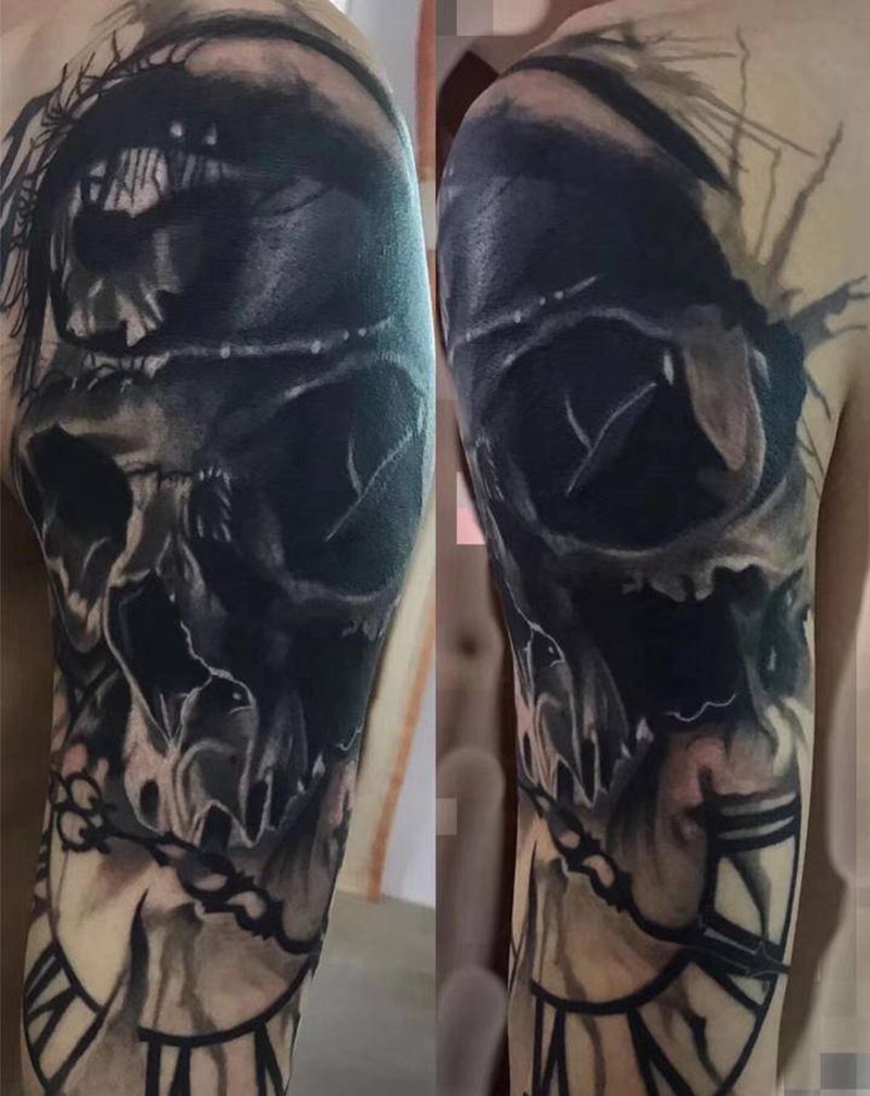 大臂遮盖纹身图片_手臂欧美写实纹身图案