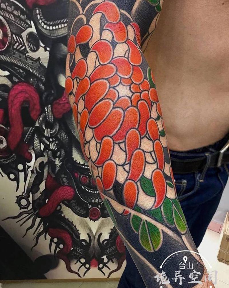 花纹身图片_手臂老传统纹身图案