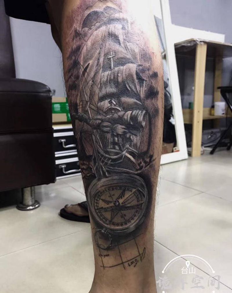 小腿纹身图片_腿部欧美写实纹身图案