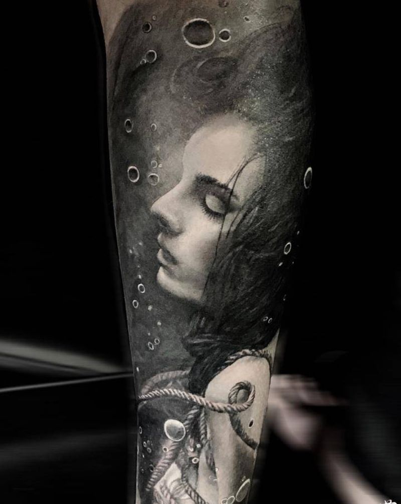 ⚜️捆绑艺术⚜️纹身图片_腿部脚部欧美写实肖像捆绑人物纹身图案