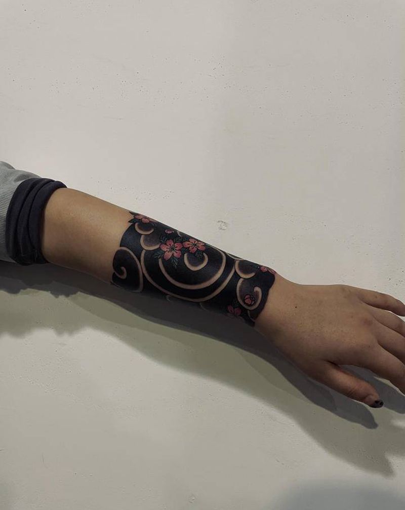 小臂樱花纹身图片_手臂纹身图案