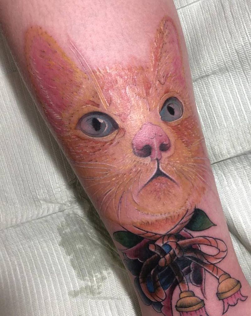 猫纹身图片_腿部欧美写实纹身图案