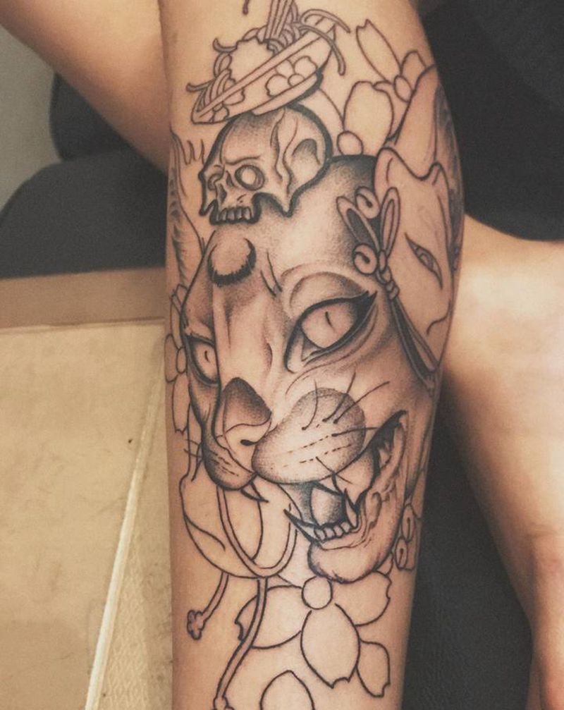 猫-待续纹身图片_腿部纹身图案