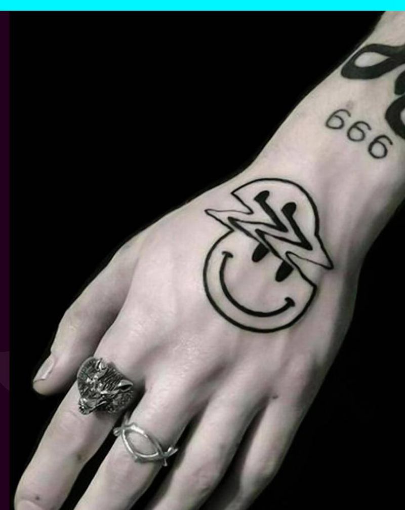 工作室可以干活了纹身图片_手部纹身图案