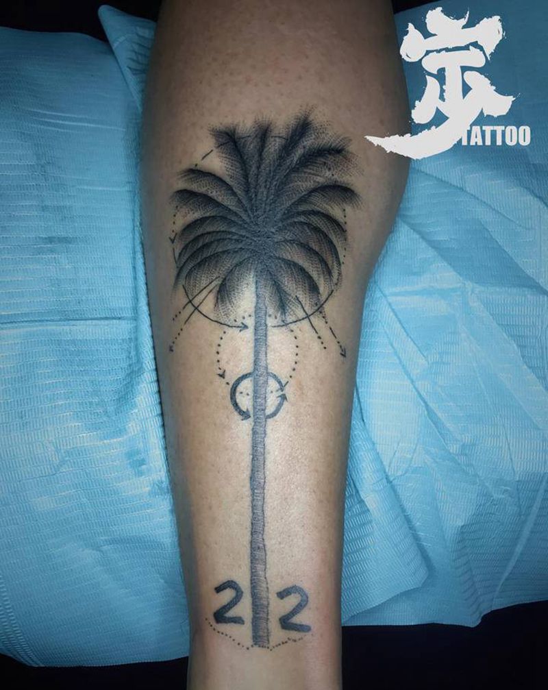 22岁的椰树纹身图片_腿部New School几何椰树纹身图案