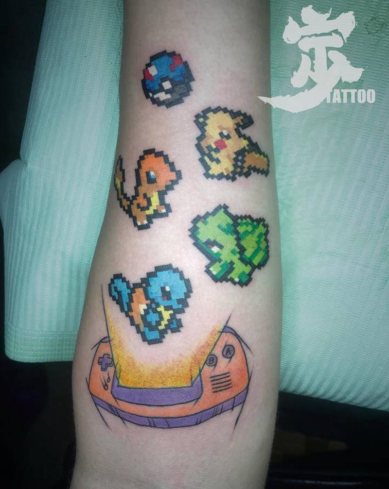GBA像素宠物小精灵纹身图片_手臂New School图腾宝可梦比卡丘像素纹身图案
