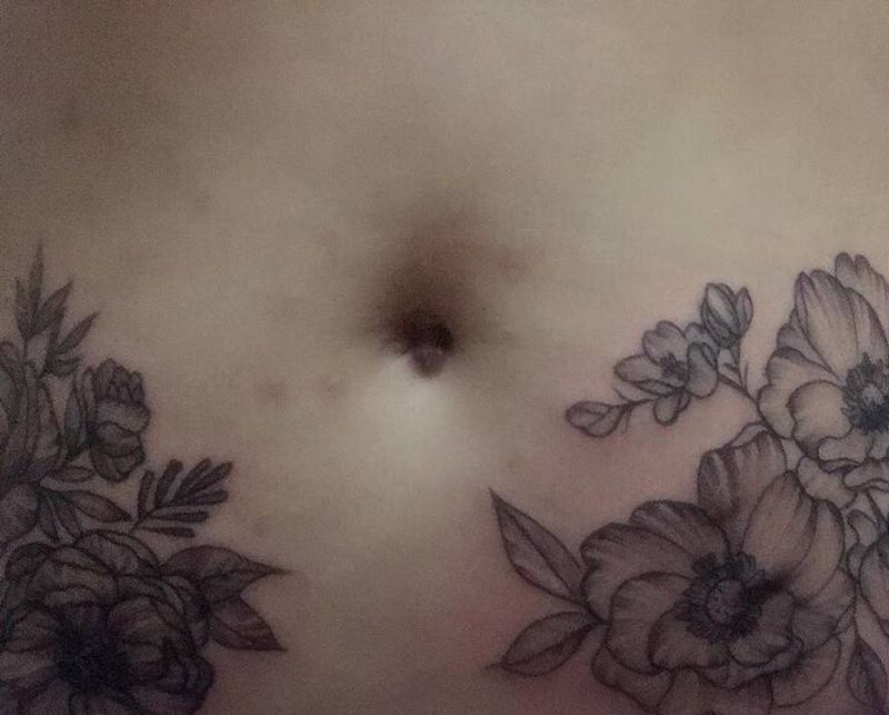 素花 遮盖纹身图片_腹部素花纹身图案