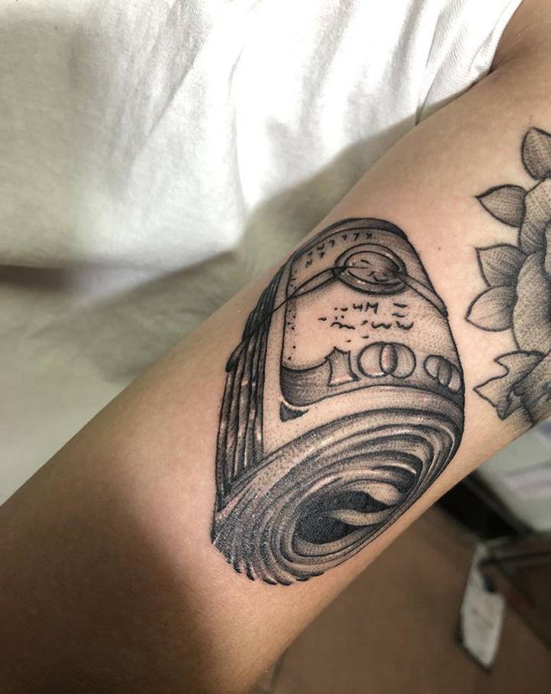 金钱纹身图片_手臂Old School纹身图案